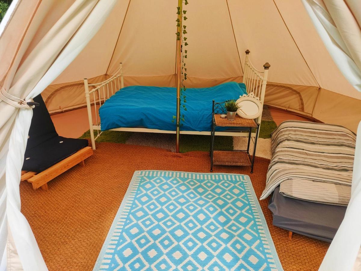 Battle Pods And Bells Glamping Hotell Eksteriør bilde