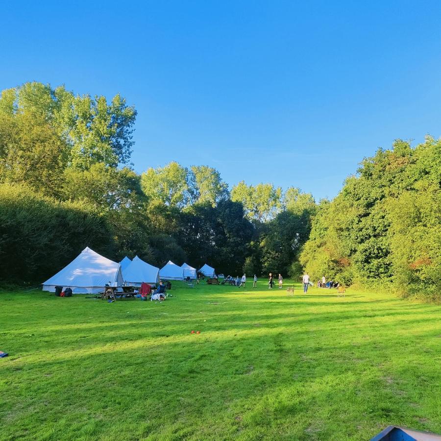 Battle Pods And Bells Glamping Hotell Eksteriør bilde