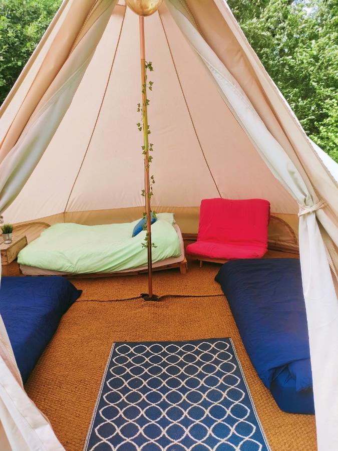 Battle Pods And Bells Glamping Hotell Eksteriør bilde