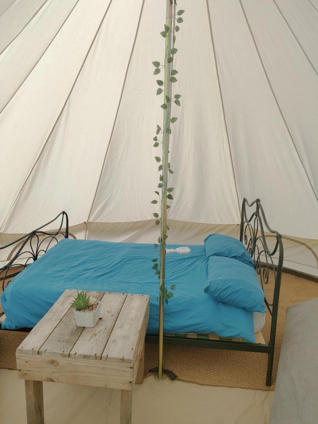 Battle Pods And Bells Glamping Hotell Eksteriør bilde