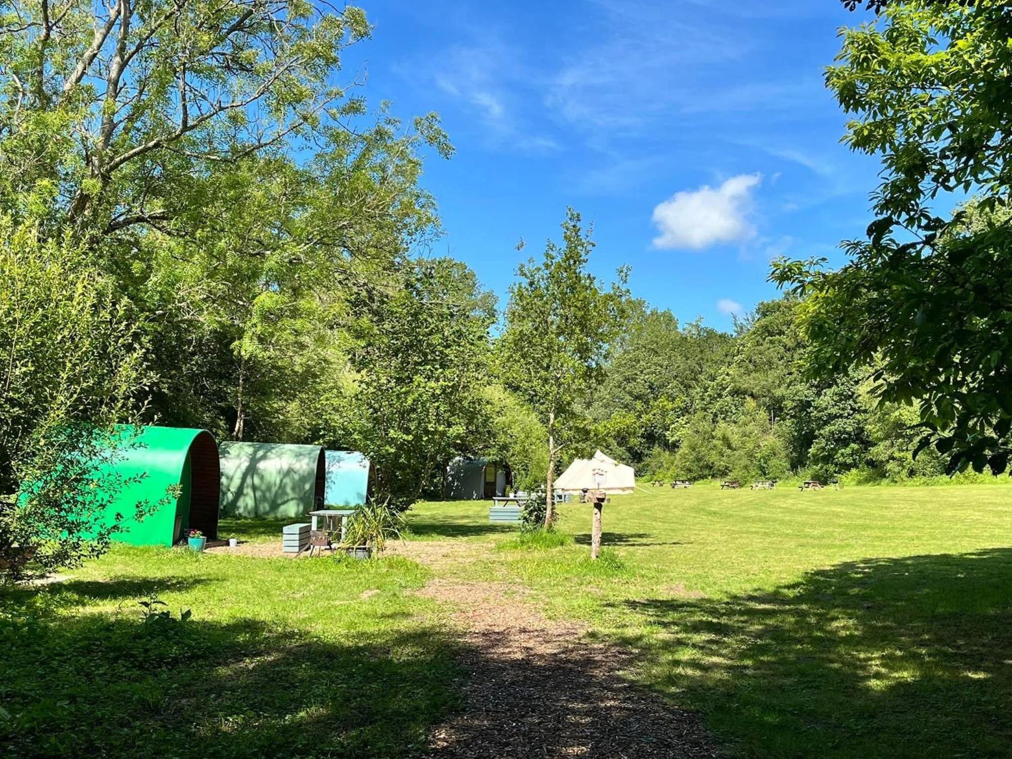Battle Pods And Bells Glamping Hotell Eksteriør bilde
